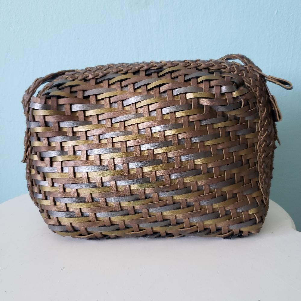 Vintage 90s retro bronze, gold, silver metallic woven braid crossbody purse bag